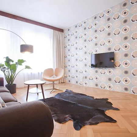 Lannova Park Apartment Prague
